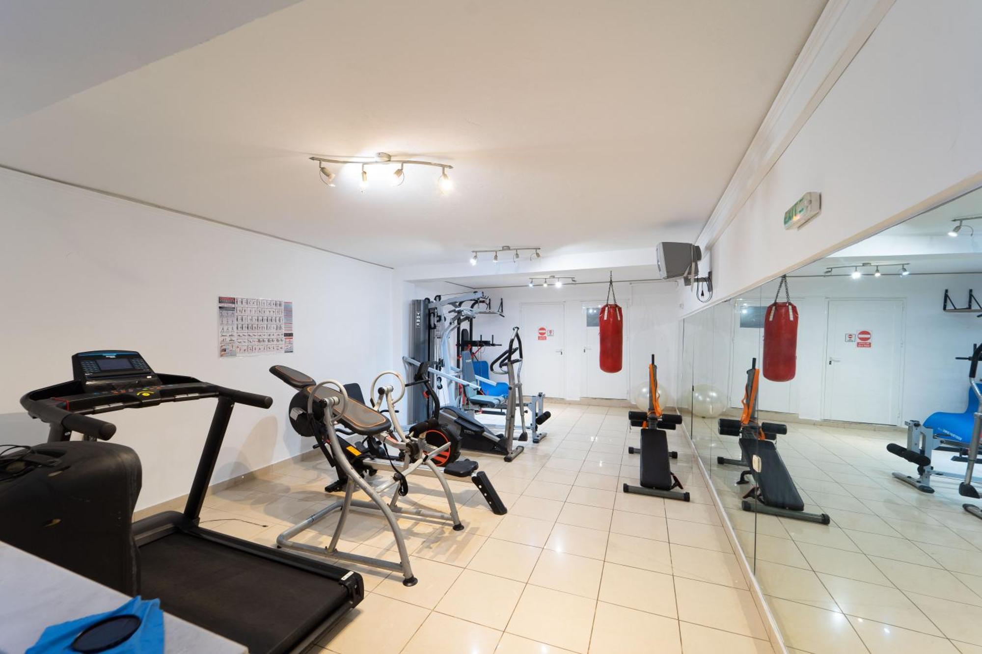 Futura Hotel Maleme  Exterior photo
